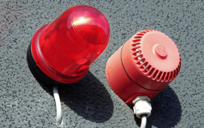 Lumière rouge et boîtier d'alarme